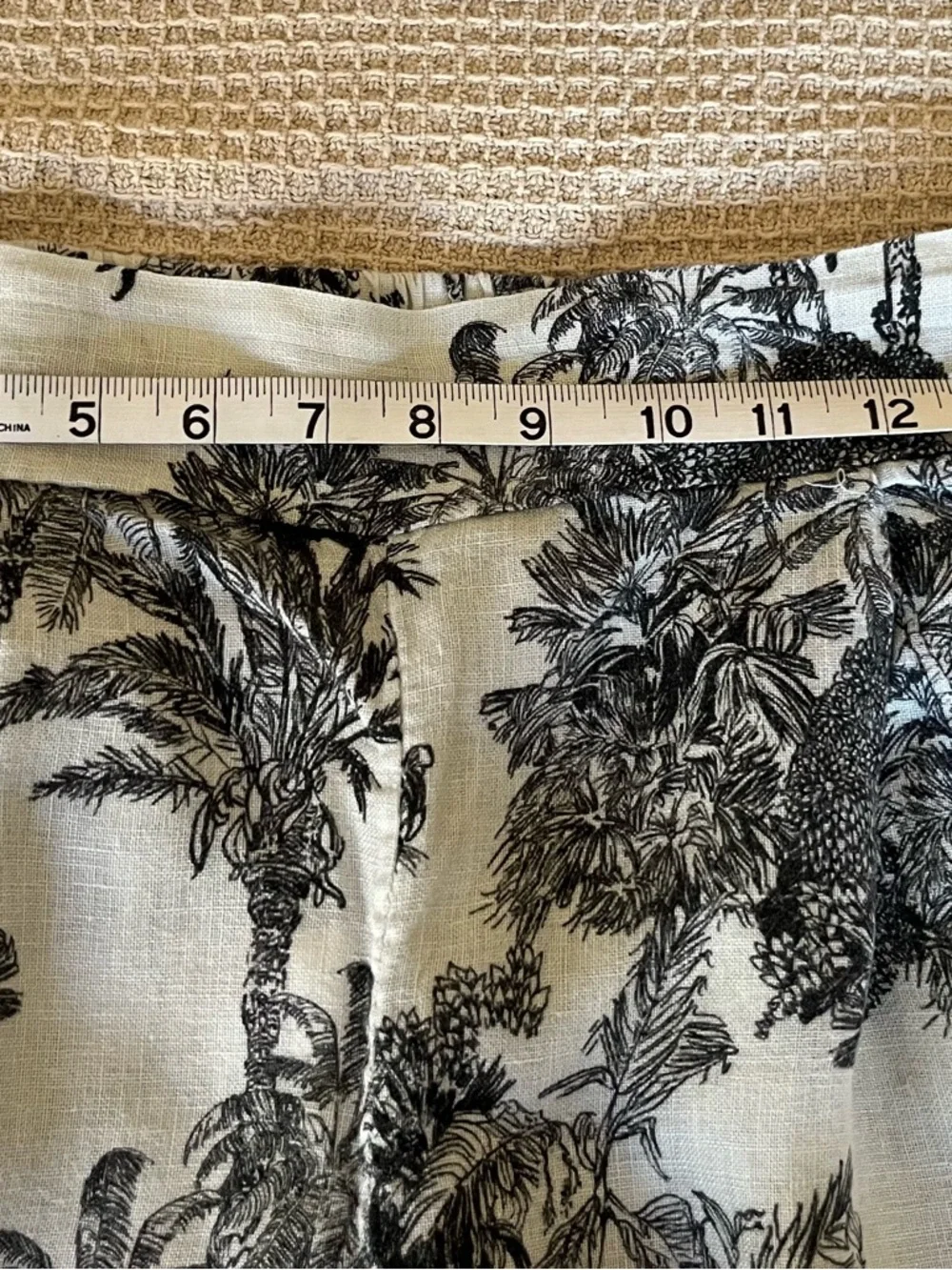 Black Palm Print Italian Linen High-Waist Shorts - Elastic waist 15” | L 16 1/2 - Picture 6 of 8
